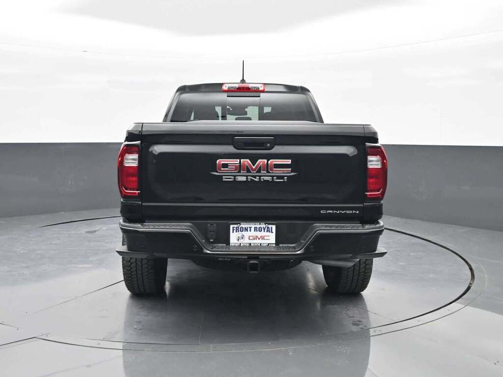 2026 GMC Canyon Denali, 4WD