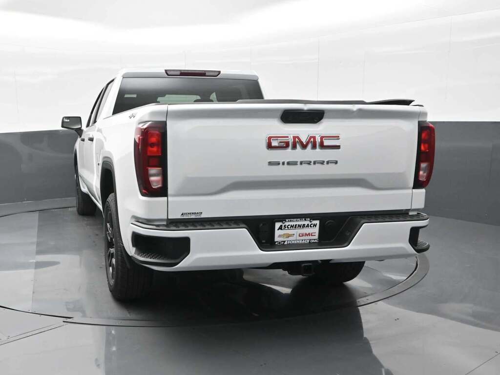 2026 GMC Sierra 1500 Crew Cab, Standard Bed, Pro, 4WD