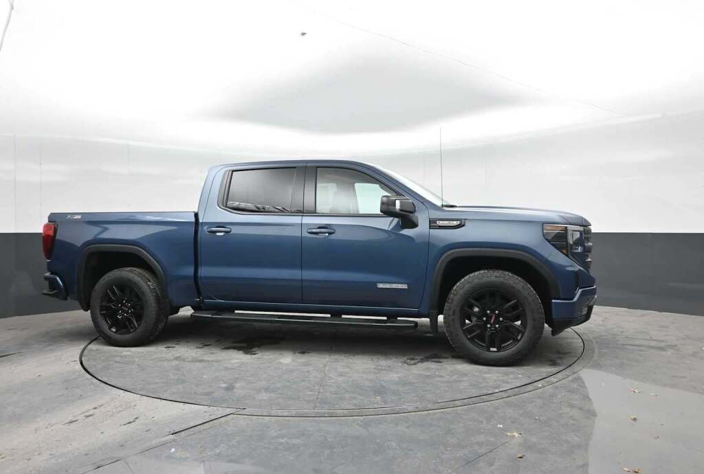 2026 GMC Sierra 1500 Crew Cab, Short Bed, Elevation, 4WD