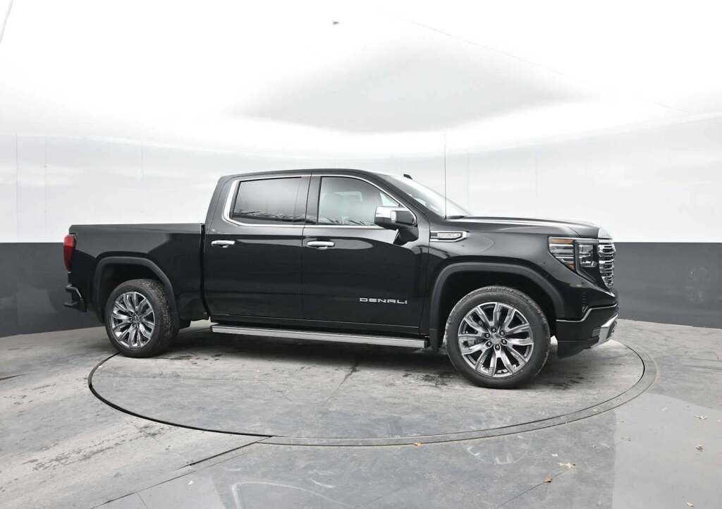 2026 GMC Sierra 1500 Crew Cab, Short Bed, Denali, 4WD