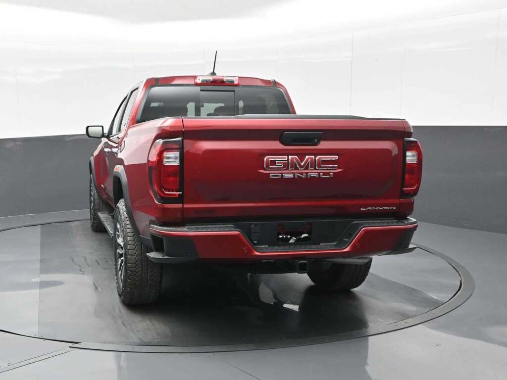 2026 GMC Canyon Denali, 4WD