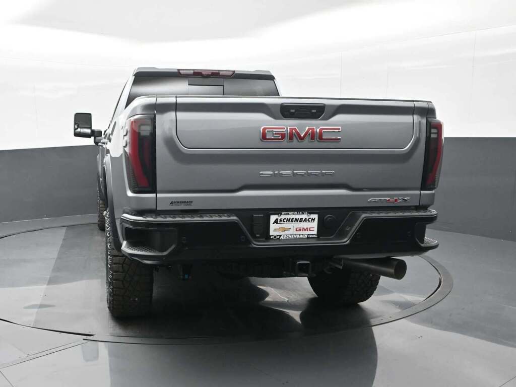 2026 GMC Sierra 2500HD Crew Cab, Standard Bed, AT4X, 4WD