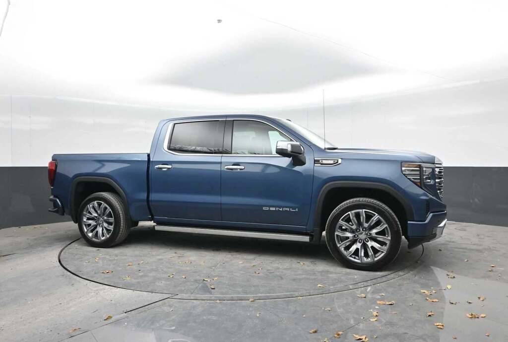 2026 GMC Sierra 1500 Crew Cab, Standard Bed, Denali, 4WD