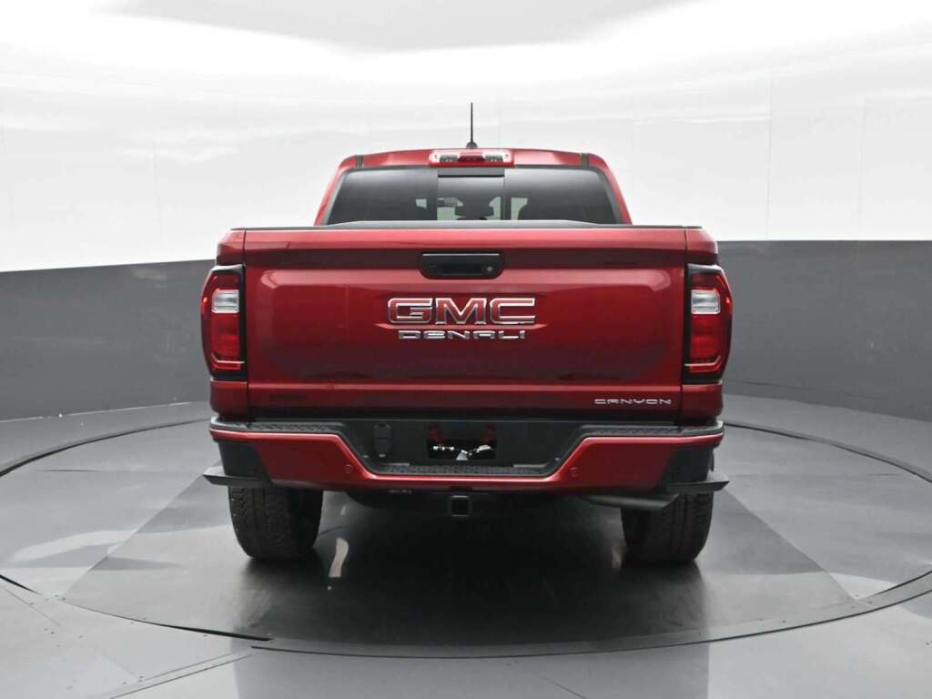2026 GMC Canyon Denali, 4WD