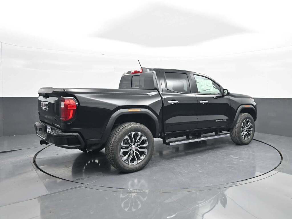 2026 GMC Canyon Denali, 4WD