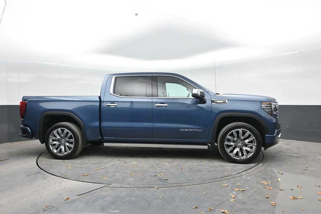 2026 GMC Sierra 1500 Crew Cab, Standard Bed, Denali, 4WD