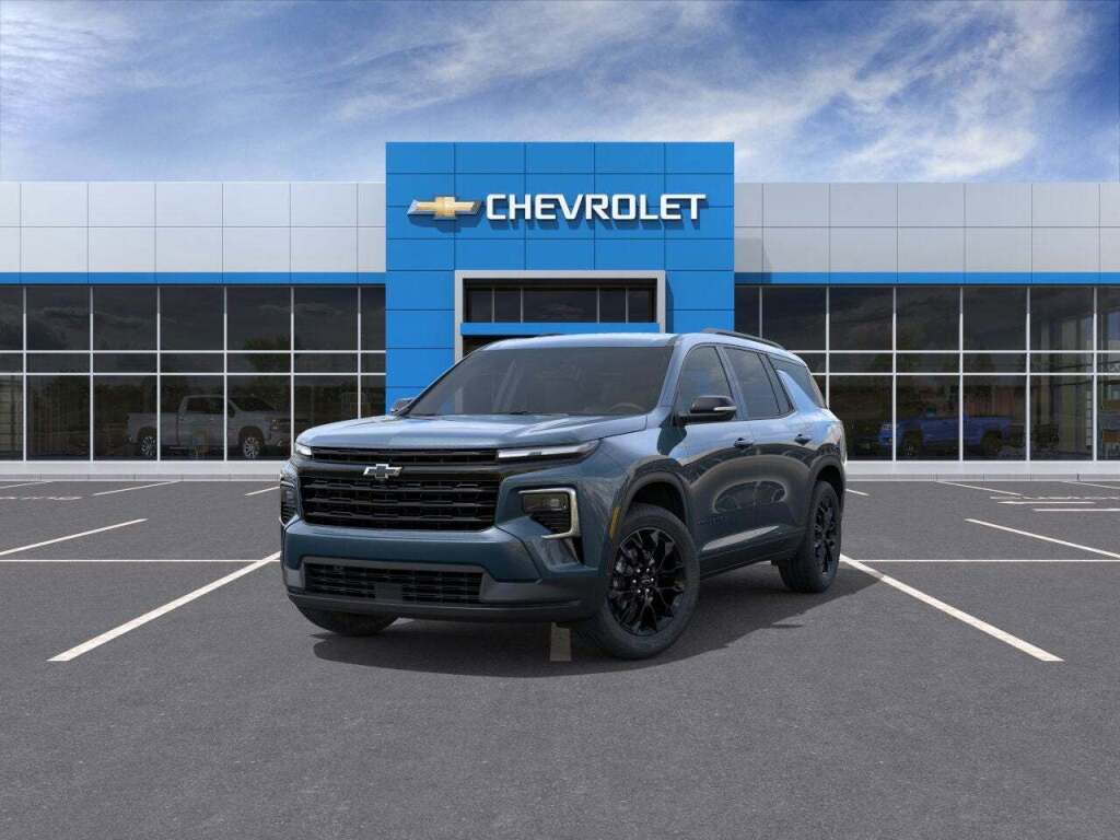 2026 Chevrolet Traverse AWD LT