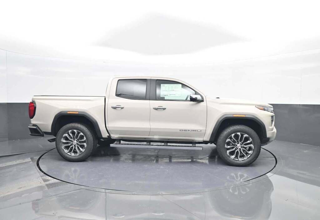 2026 GMC Canyon Denali, 4WD