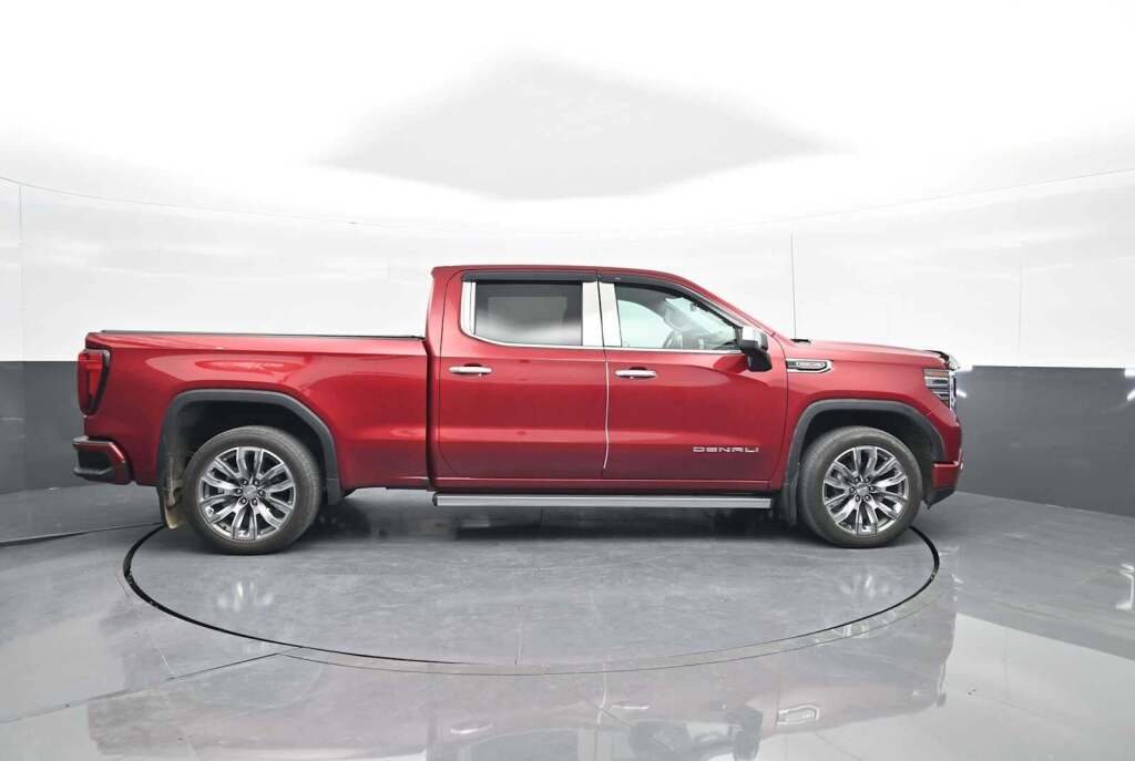 2023 GMC Sierra 1500 4WD Crew Cab Standard Box Denali