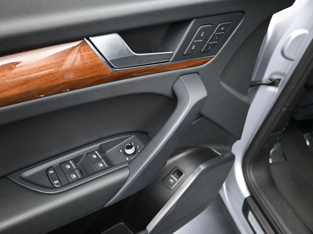 2023 Audi Q5 Premium 40 TFSI quattro S tronic