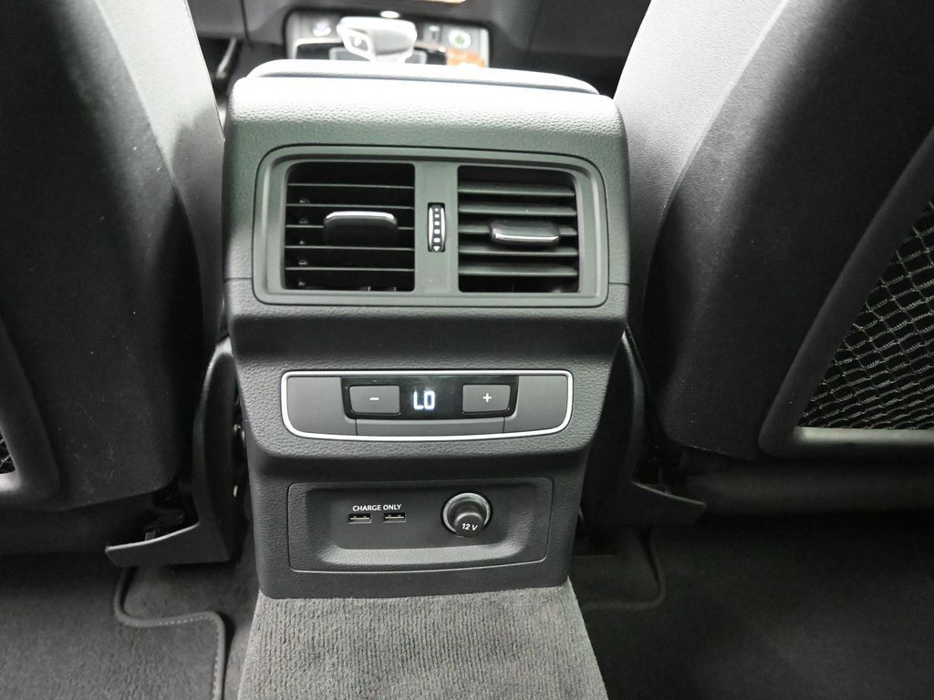 2023 Audi Q5 Premium 40 TFSI quattro S tronic