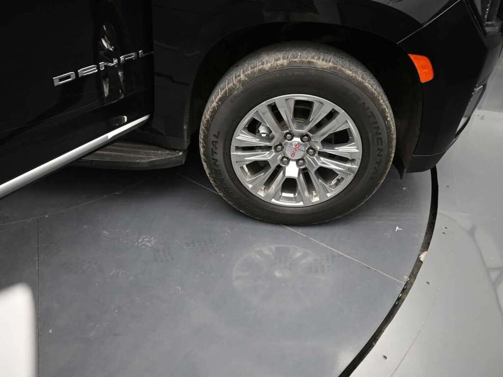 2024 GMC Yukon XL 4WD Denali