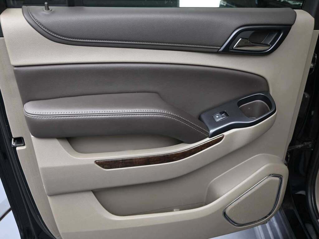 2020 Chevrolet Suburban 2WD LT