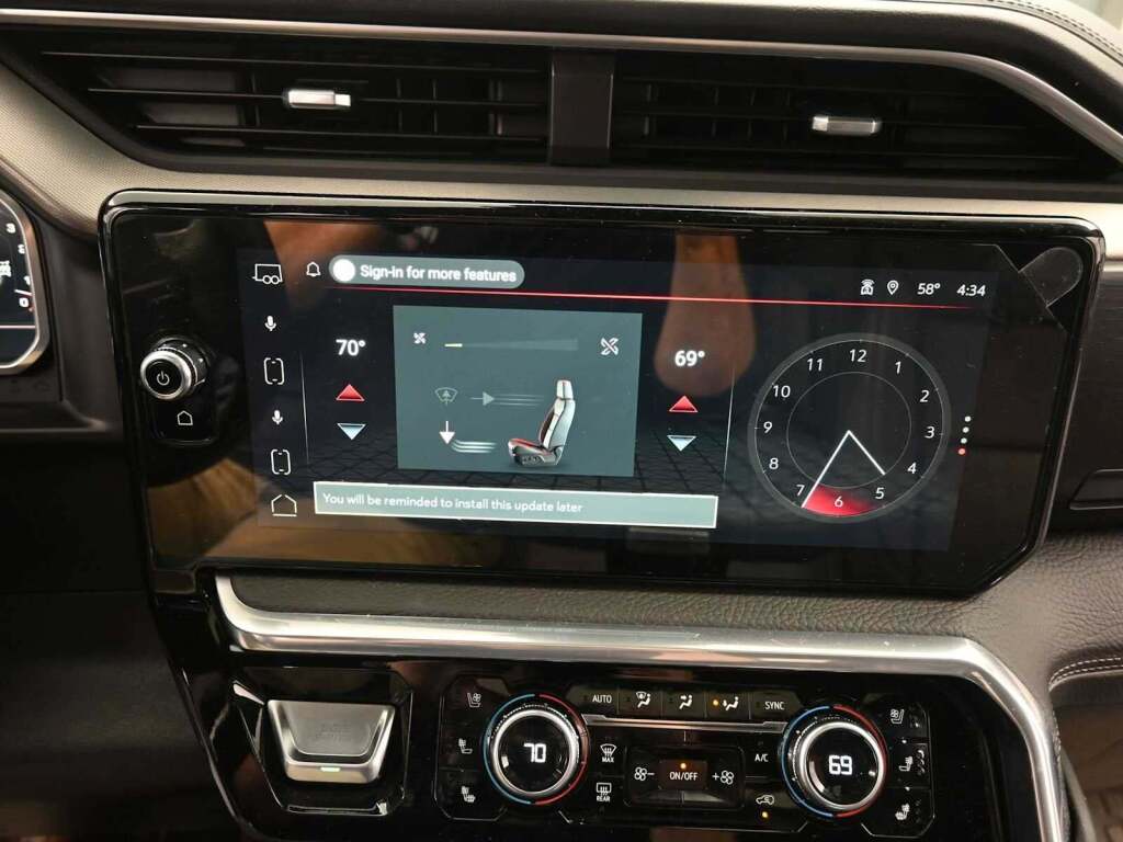 2023 GMC Sierra 1500 4WD Crew Cab Standard Box Denali