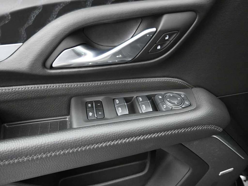 2024 GMC Yukon XL 4WD Denali