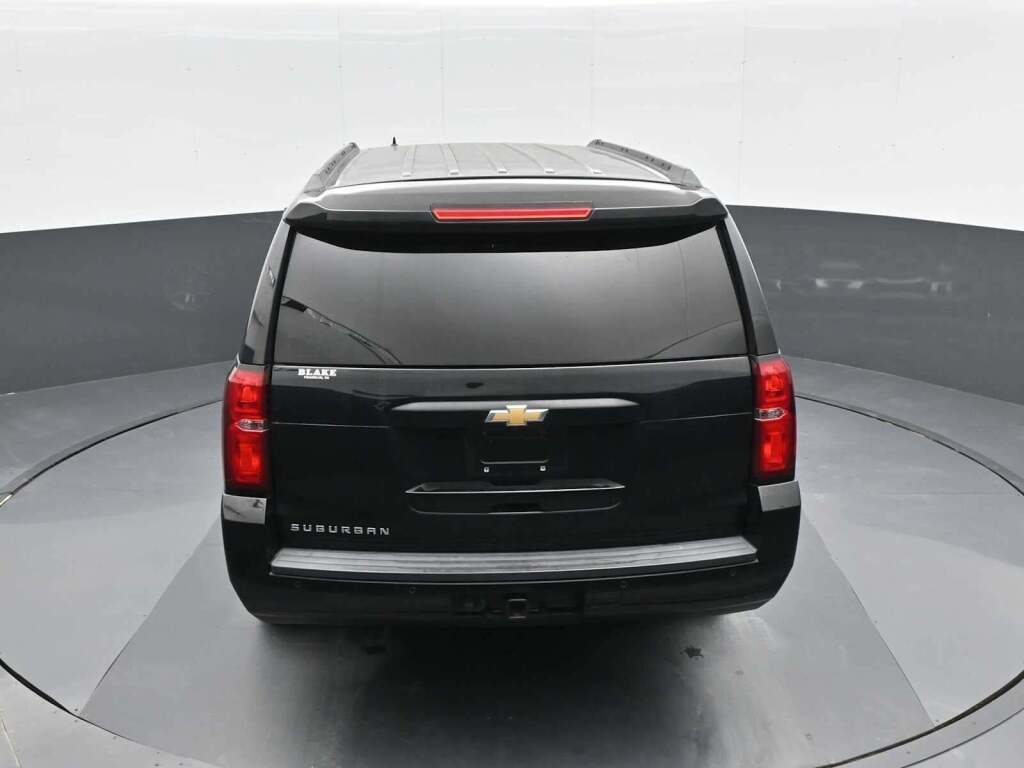 2020 Chevrolet Suburban 2WD LT