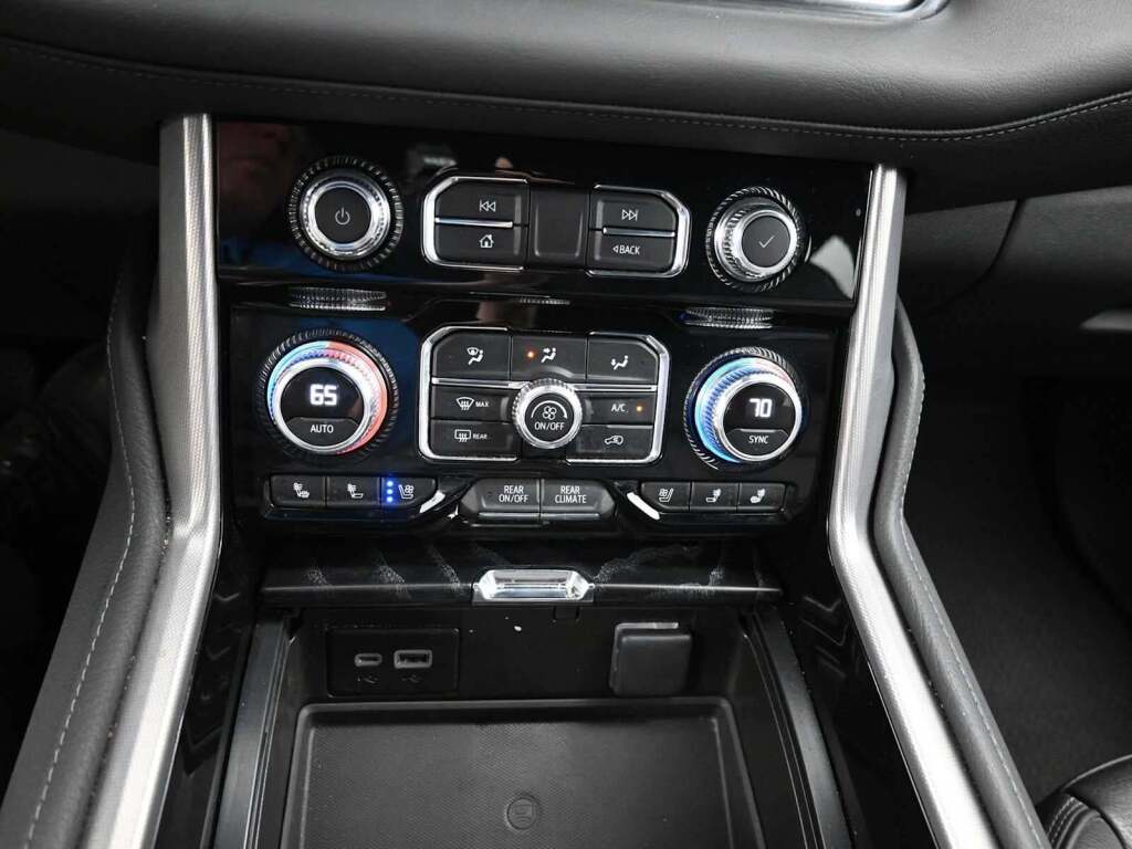 2024 GMC Yukon XL 4WD Denali