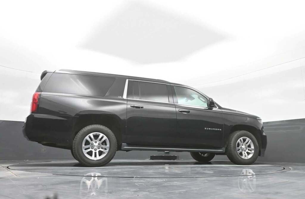 2020 Chevrolet Suburban 2WD LT