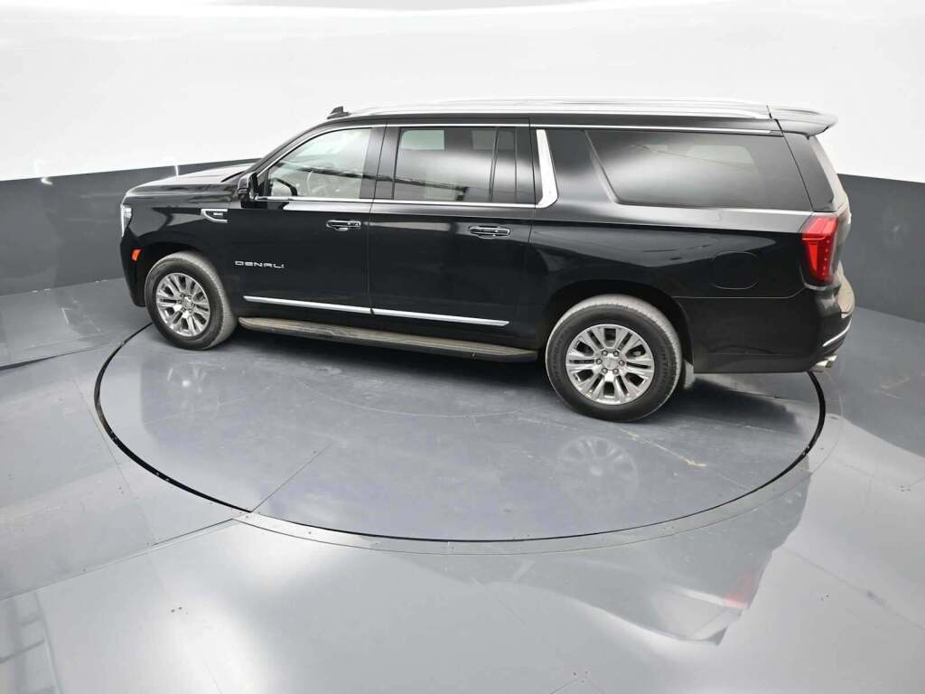 2024 GMC Yukon XL 4WD Denali