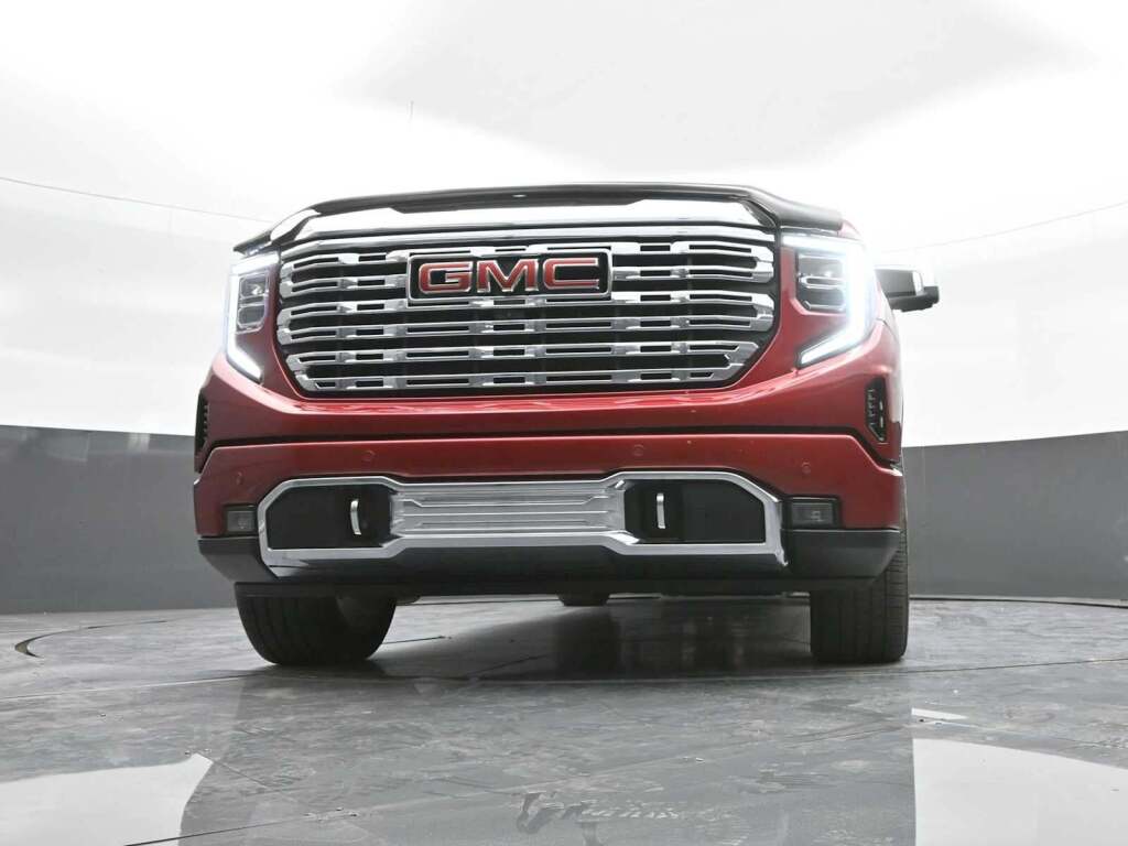 2023 GMC Sierra 1500 4WD Crew Cab Standard Box Denali