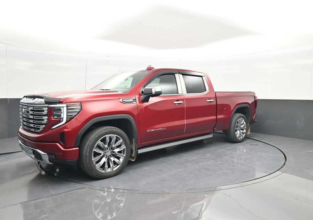 2023 GMC Sierra 1500 4WD Crew Cab Standard Box Denali