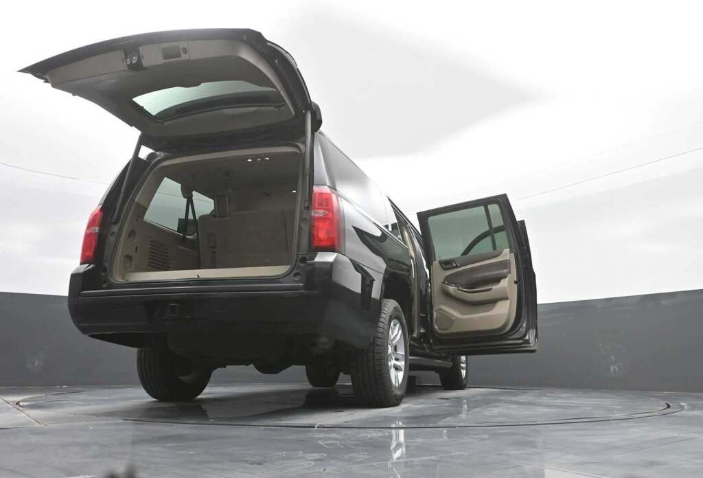 2020 Chevrolet Suburban 2WD LT