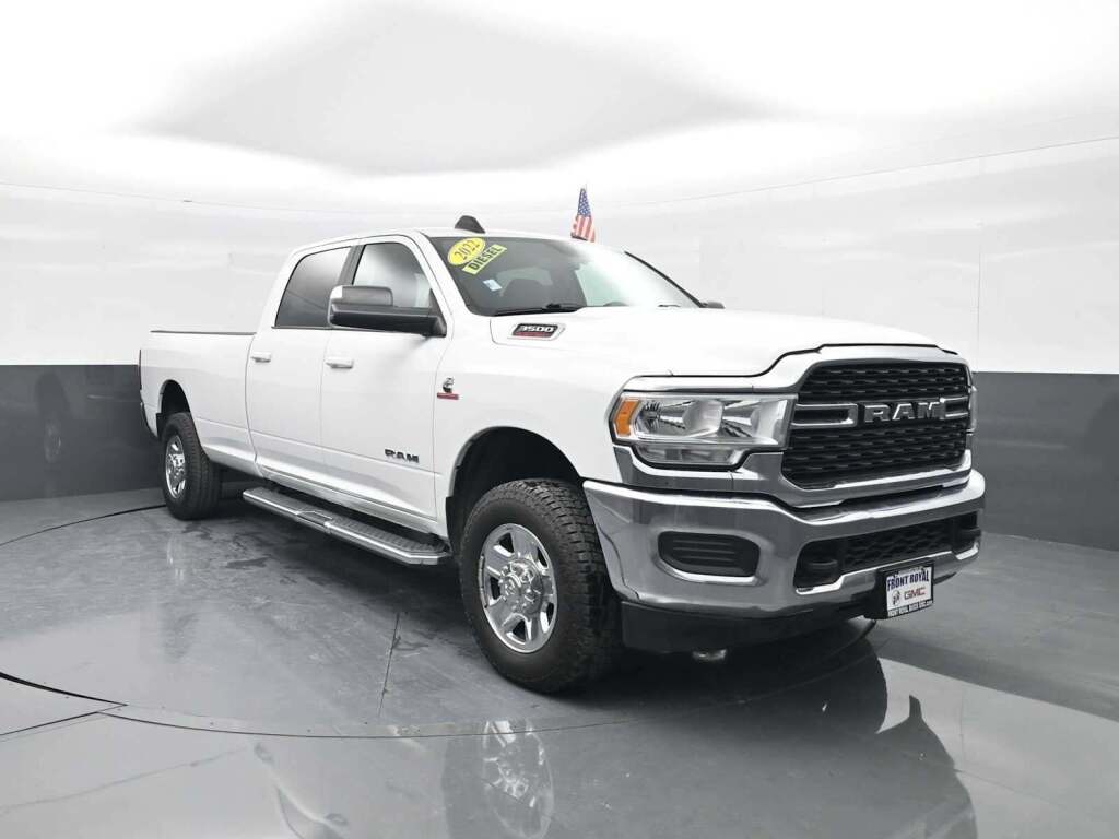 2022 Ram 3500 Big Horn Crew Cab 4x4 8' Box