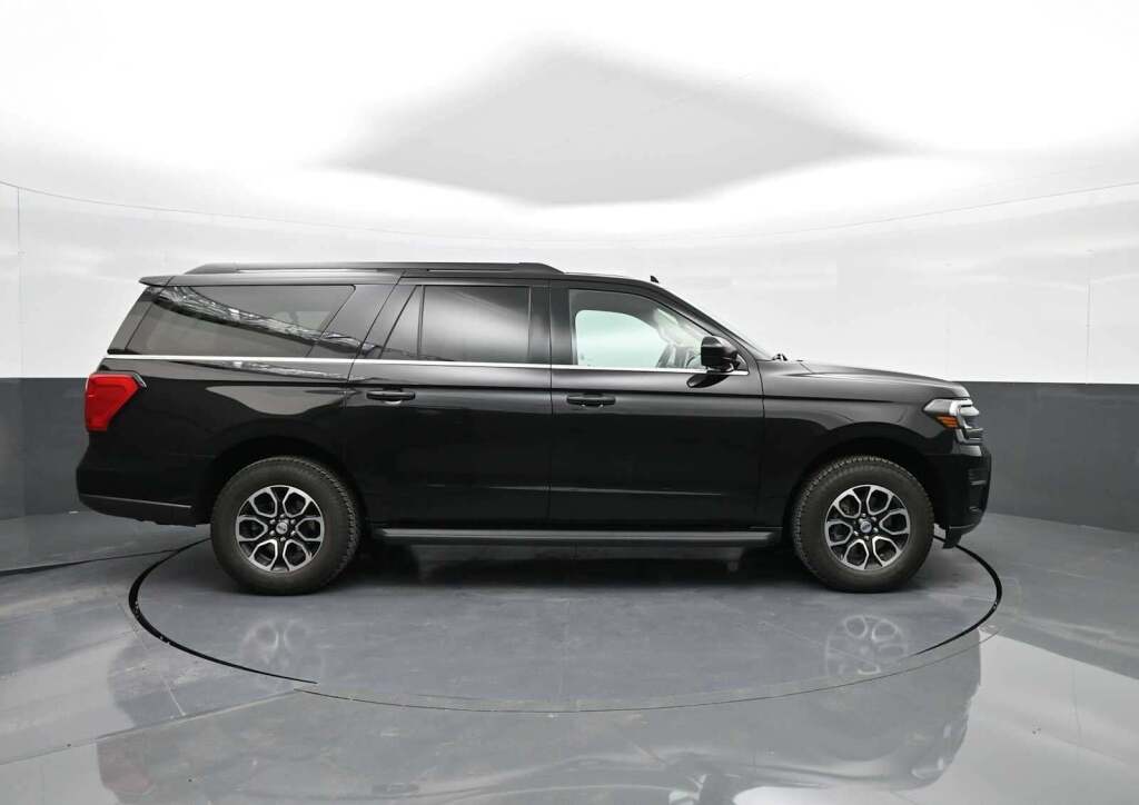 2024 Ford Expedition XLT MAX