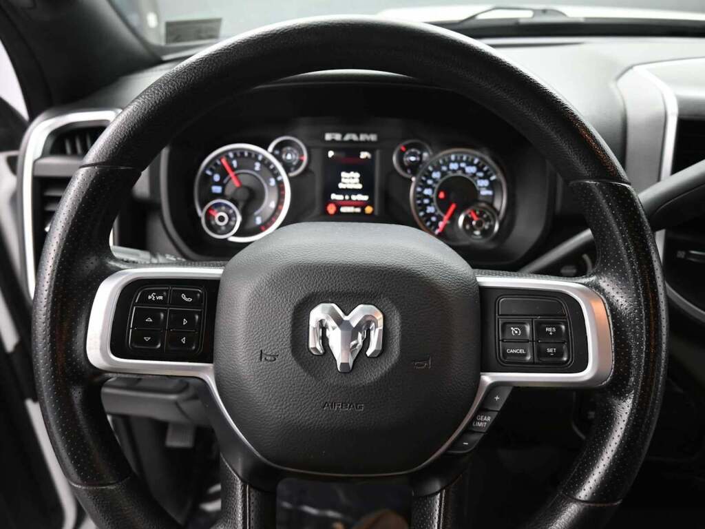 2022 Ram 3500 Big Horn Crew Cab 4x4 8' Box