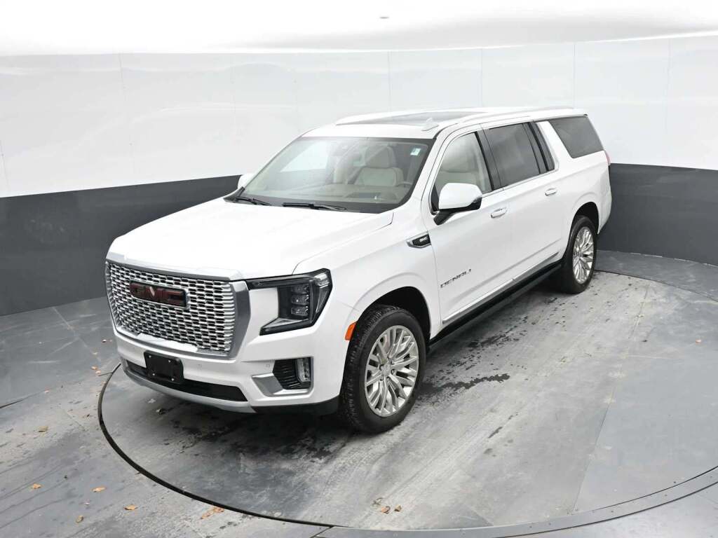 2021 GMC Yukon XL 4WD Denali