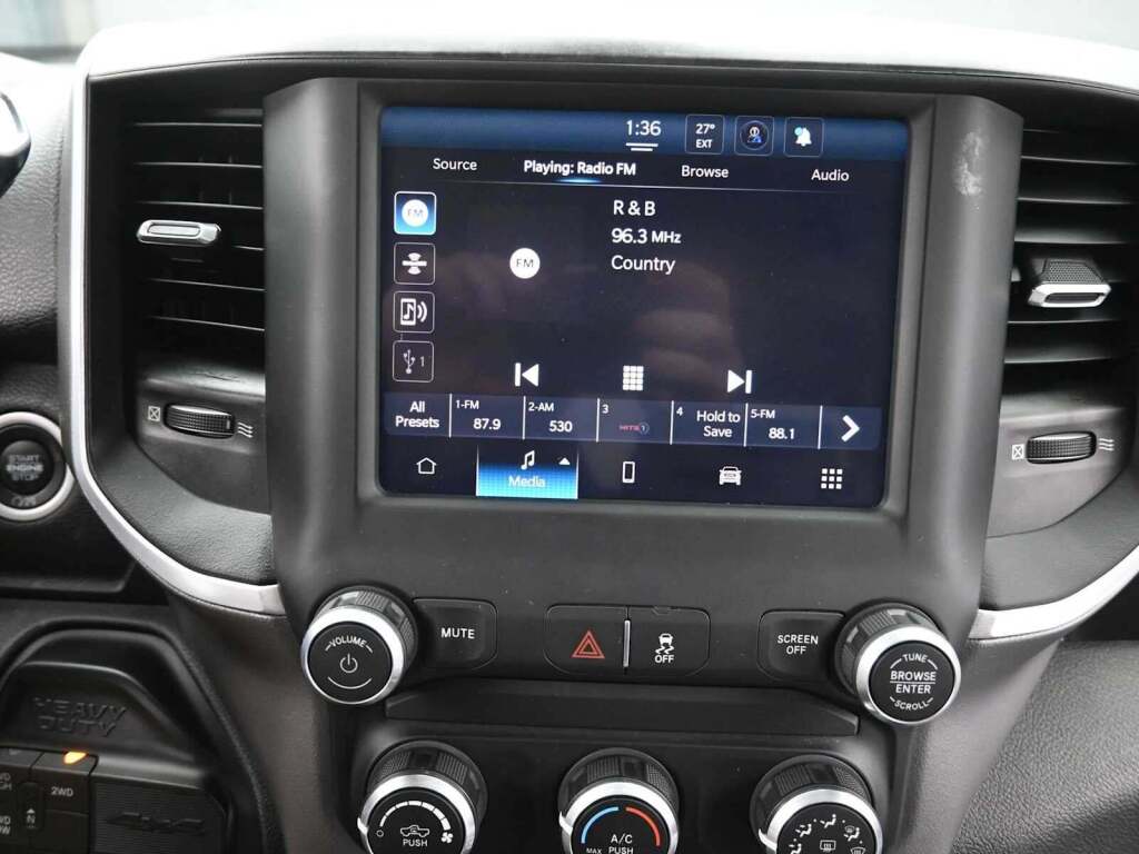 2022 Ram 3500 Big Horn Crew Cab 4x4 8' Box