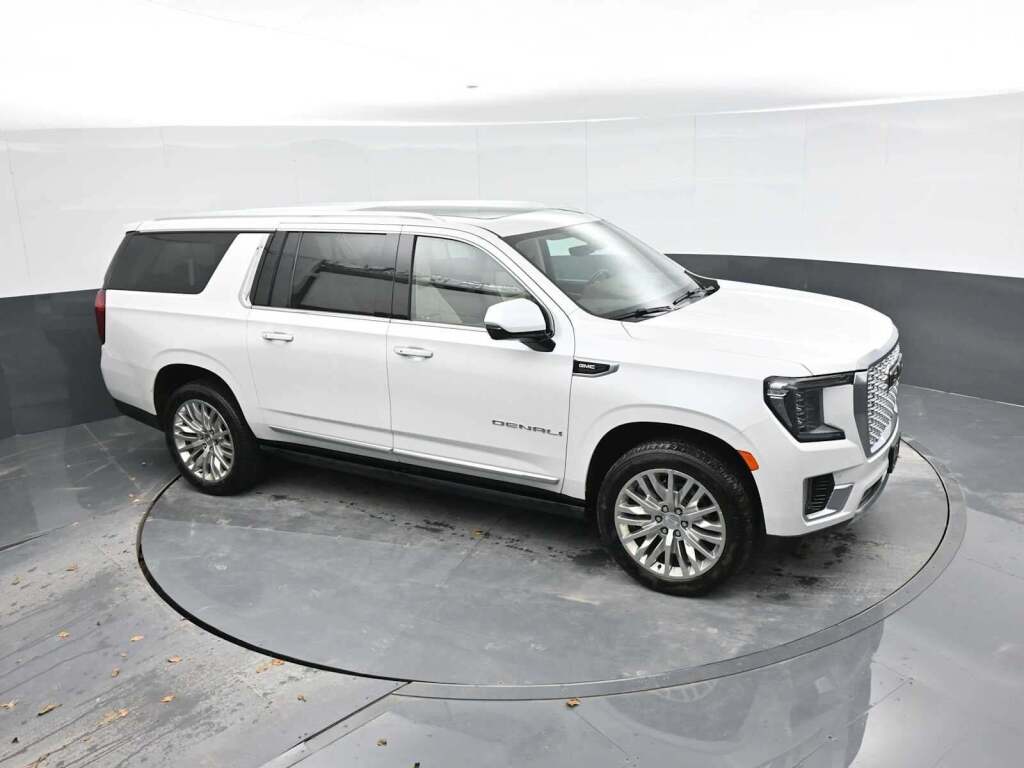2021 GMC Yukon XL 4WD Denali