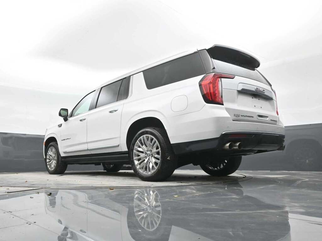 2021 GMC Yukon XL 4WD Denali