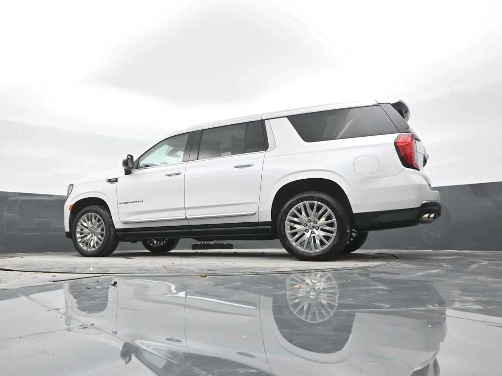 2021 GMC Yukon XL 4WD Denali