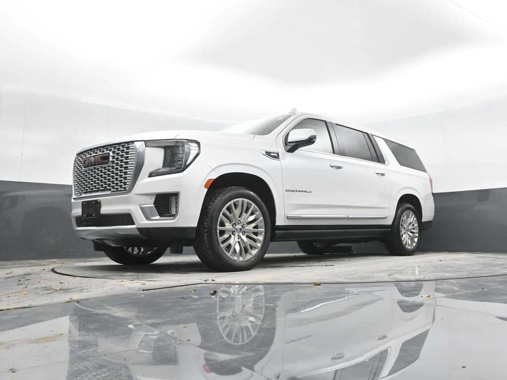 2021 GMC Yukon XL 4WD Denali