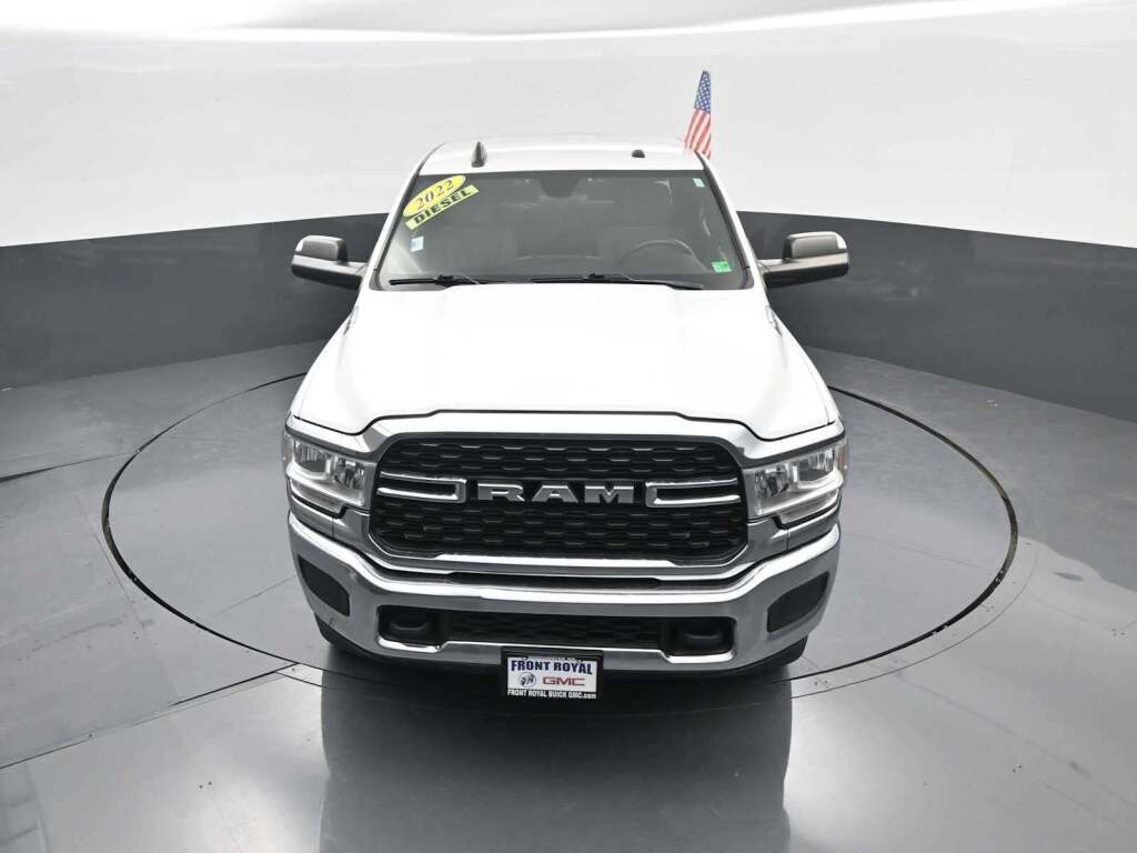 2022 Ram 3500 Big Horn Crew Cab 4x4 8' Box