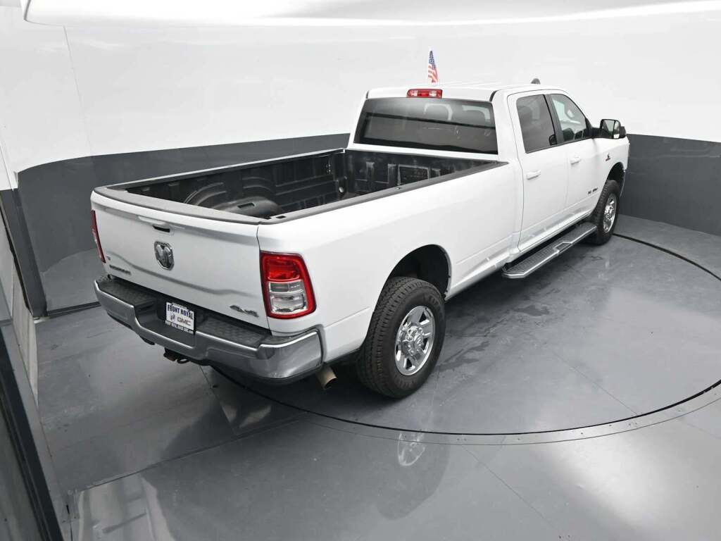 2022 Ram 3500 Big Horn Crew Cab 4x4 8' Box
