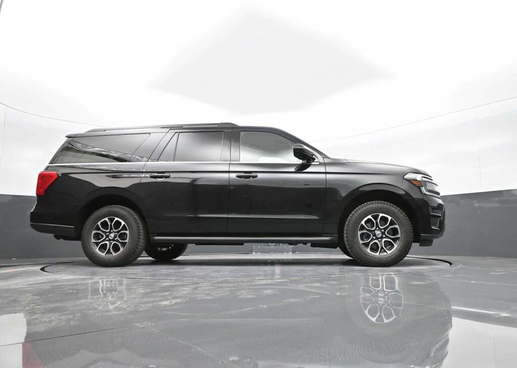 2024 Ford Expedition XLT MAX