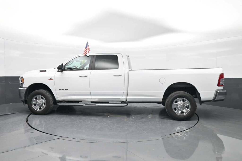 2022 Ram 3500 Big Horn Crew Cab 4x4 8' Box