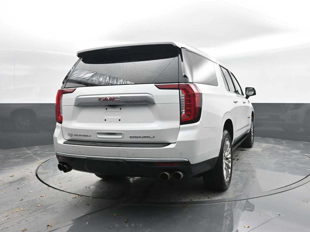 2021 GMC Yukon XL 4WD Denali
