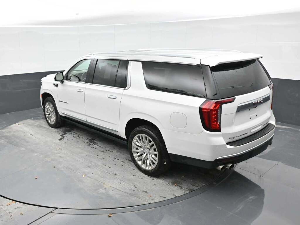 2021 GMC Yukon XL 4WD Denali