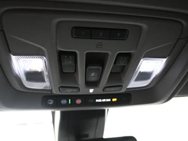 2020 GMC Sierra 1500 4WD Crew Cab Short Box SLT