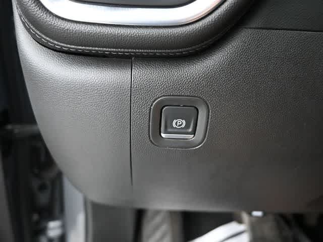 2020 GMC Sierra 1500 4WD Crew Cab Short Box SLT