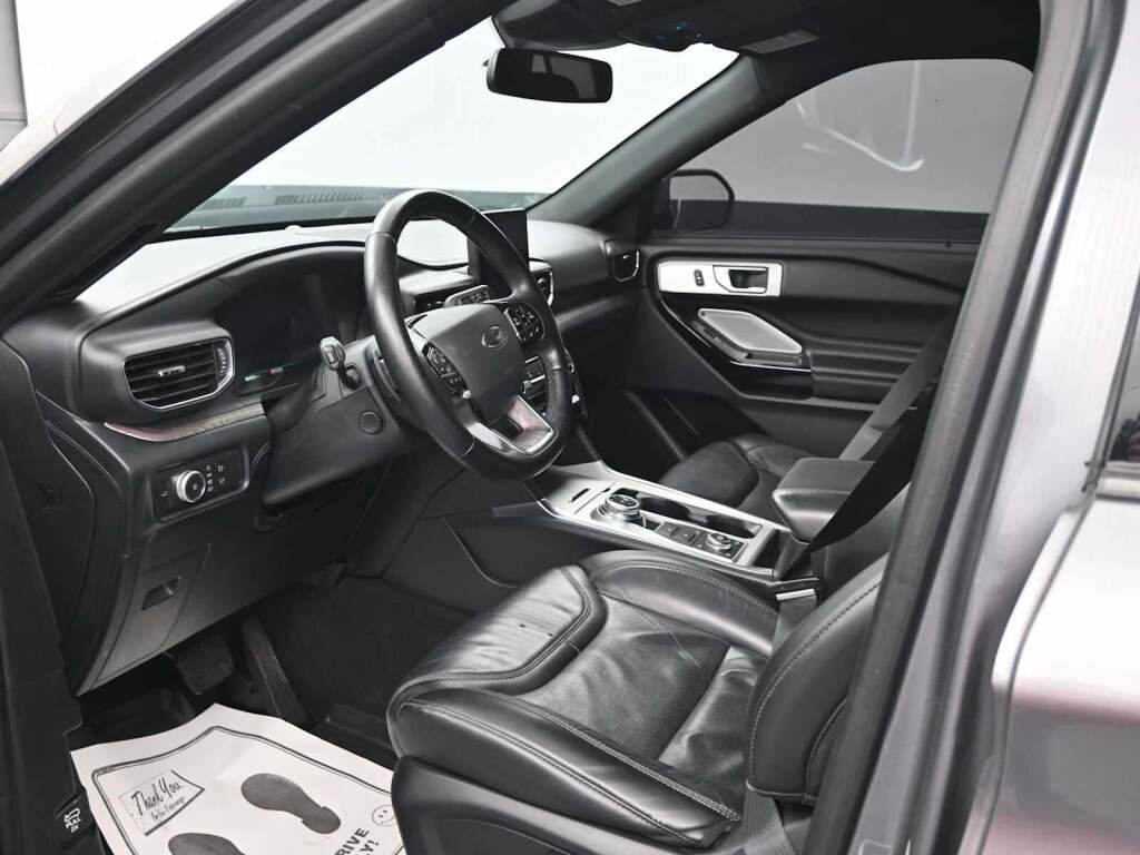 2021 Ford Explorer Platinum