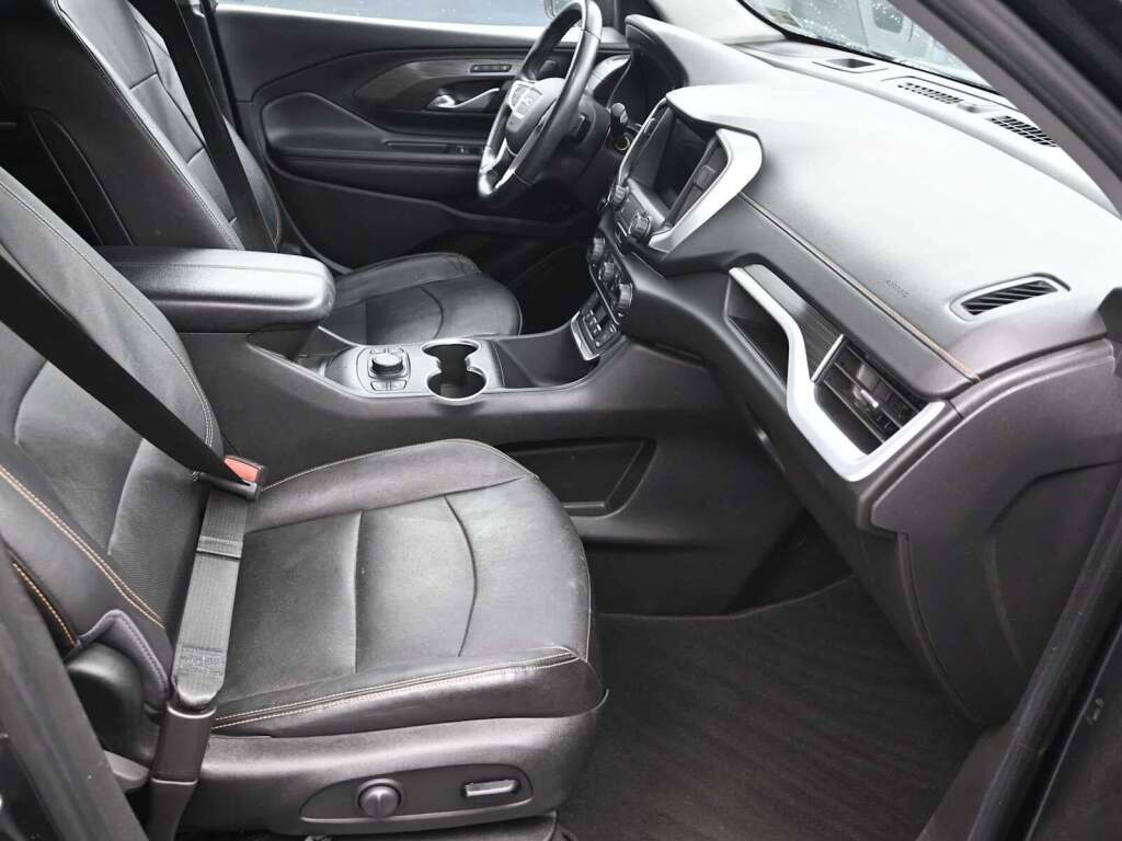 2021 GMC Terrain AWD SLT