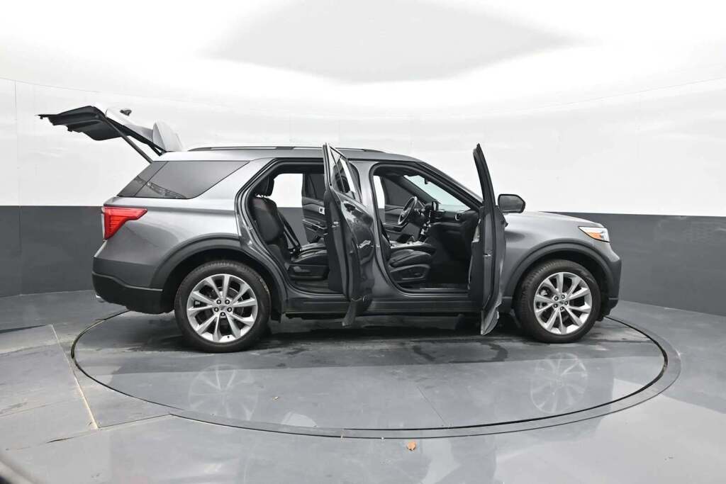 2021 Ford Explorer Platinum