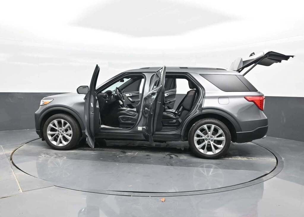 2021 Ford Explorer Platinum