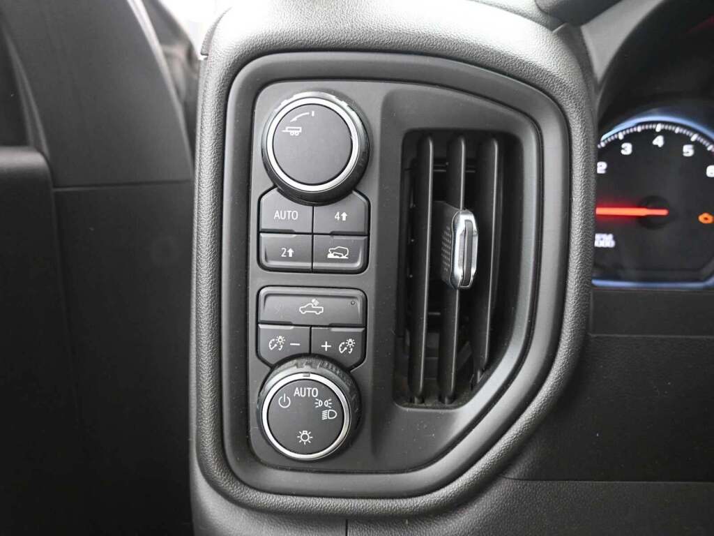 2019 Chevrolet Silverado 1500 Custom