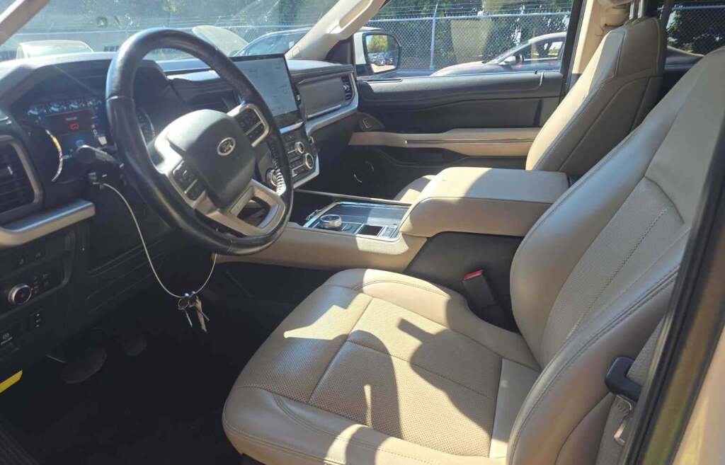 2022 Ford Expedition XLT