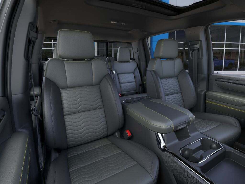 2026 Chevrolet Silverado 2500HD Crew Cab, Standard Bed, XR2, 4WD